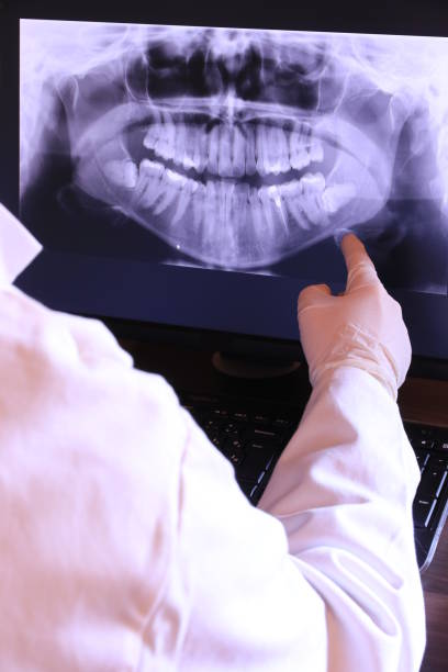Best Cracked Tooth Emergency Dentist  in Vinton, IA